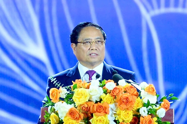 Thủ tướng: Tiếp tục tổ chức 'Hội chợ mùa thu' 2025 tại trung tâm triển lãm- Ảnh 1. Thủ tướng: Tiếp tục tổ chức 'Hội chợ mùa thu' 2025 tại trung tâm triển lãm- Ảnh 1.