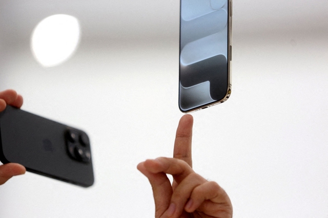 CEO Tim Cook nói về 'cải tiến đáng kinh…