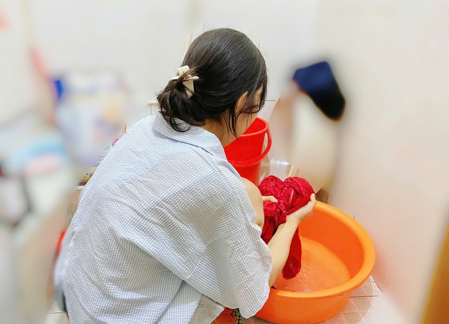 Tân sinh viên rời xa vòng tay ba mẹ, lú…