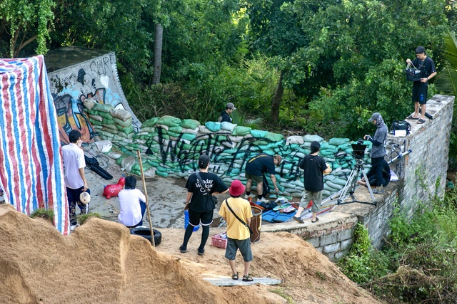 Phim tốt nghiệp Việt Nam tạo hạng mục mới tại Liên hoan phim châu Á - Ảnh 3. Phim tốt nghiệp Việt Nam tạo hạng mục mới tại Liên hoan phim châu Á - Ảnh 3.