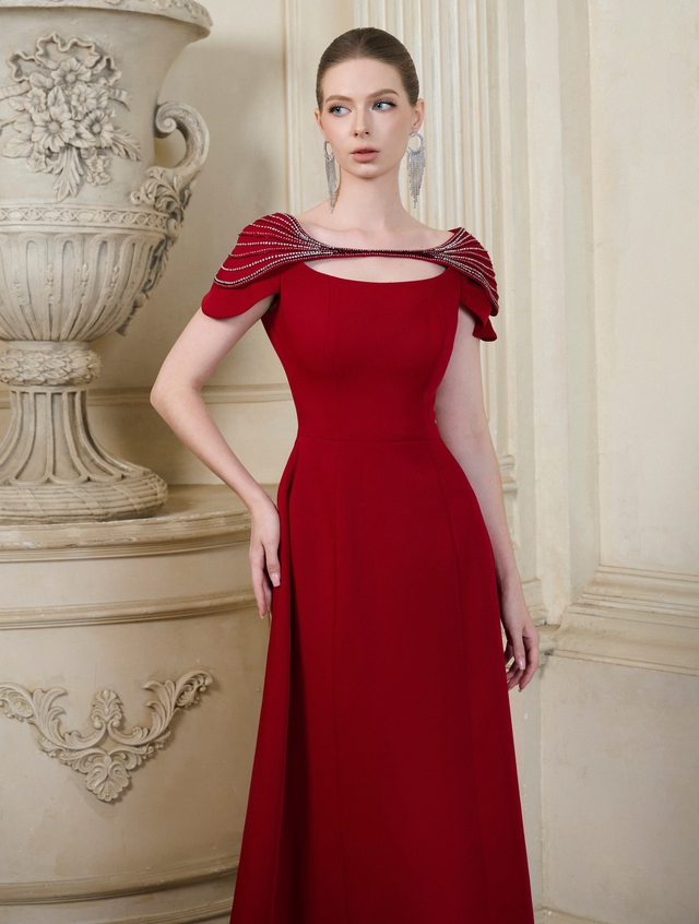 Đầm dự tiệc sang trọng, quý phái và trẻ trung cho dịp cuối năm - Ảnh 2.