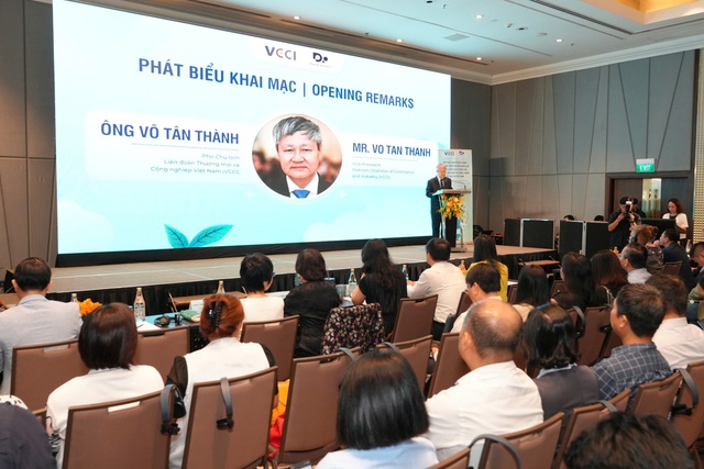 Khoảng trống nguồn nhân lực cho chuyển đổi xanh- Ảnh 1.