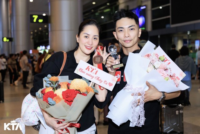 Khánh Thi khóc sau khi Phan Hiển đoạt thành tích mới - Ảnh 1.