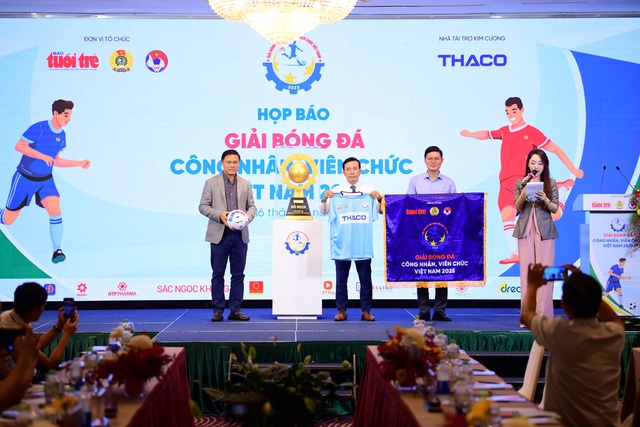 Hấp dẫn giải bóng đá công nhâ…