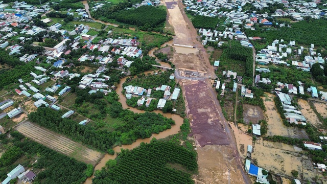 Ngập lụt ở phường Phước Tân: Đề xuất cải tạo, nạo vét sông Buông- Ảnh 2.