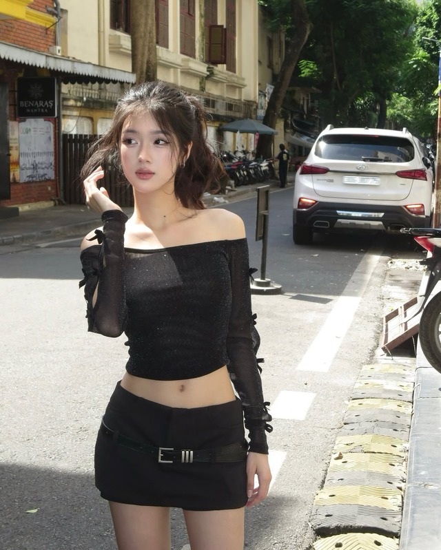 Phá cách táo bạo với chân váy mini - Ảnh 3.