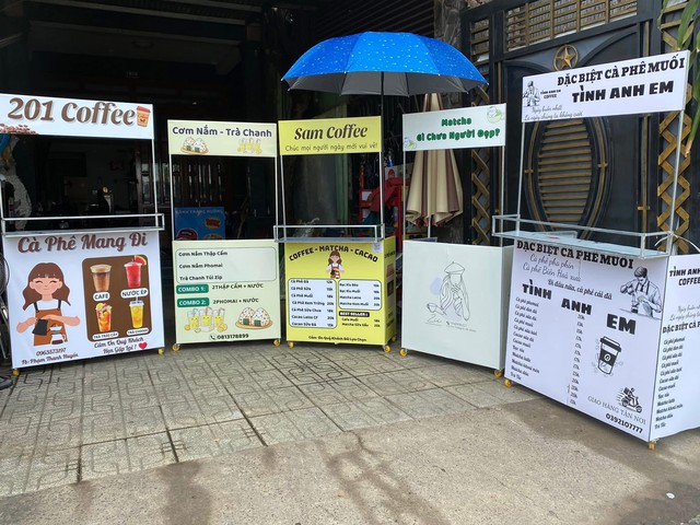 Khởi sự kinh doanh với xe đẩy b&aacute;n nước giải kh&aacute;t, c&agrave; ph&ecirc; mang đi... c&oacute; dễ? - Ảnh 2.