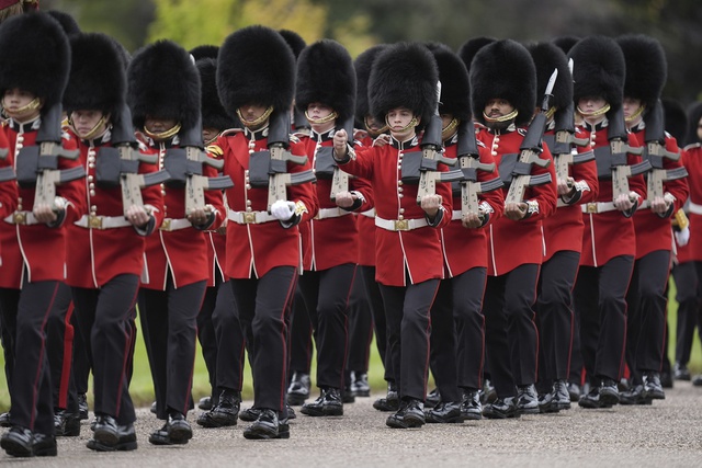Chùm ảnh Hoàng gia Anh long trọng đón Tổng thống Trump tại Lâu đài Windsor - Ảnh 3.