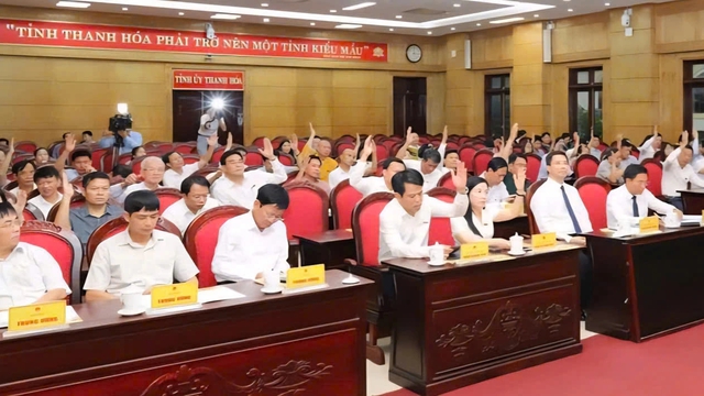 Ông Lại Thế Nguyên và ông Đỗ Minh Tuấn về hưu trước tuổi- Ảnh 1.