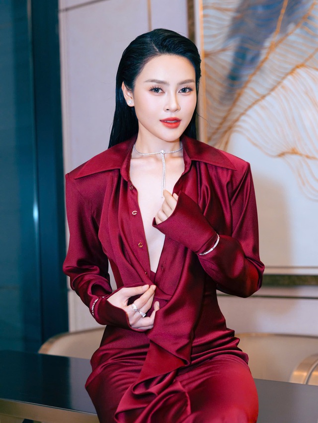 Hoa hậu Lý Kim Thảo: Tôi cố gắng để thành đại gia của chính mình - Ảnh 2.
