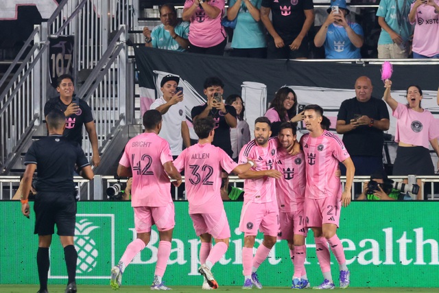 Lời hứa của David Beckham với Messi, không chỉ là gia hạn- Ảnh 3. Lời hứa của David Beckham với Messi, không chỉ là gia hạn- Ảnh 3.