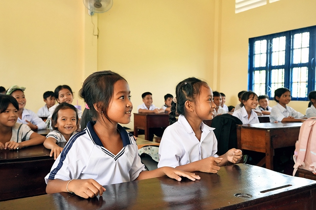 ILA thắp sáng tương lai học trò Giồng Nổi bằng những lớp học mới - Ảnh 1. ILA thắp sáng tương lai học trò Giồng Nổi bằng những lớp học mới - Ảnh 1.