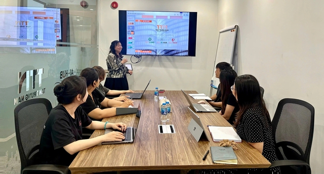 L&agrave;m nghề kh&ocirc;ng theo ng&agrave;nh học đang ng&agrave;y c&agrave;ng phổ biến- Ảnh 2.