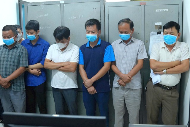 Khởi tố 34 bị can làm giả tài liệu, sai phạm trong đấu thầu- Ảnh 1.