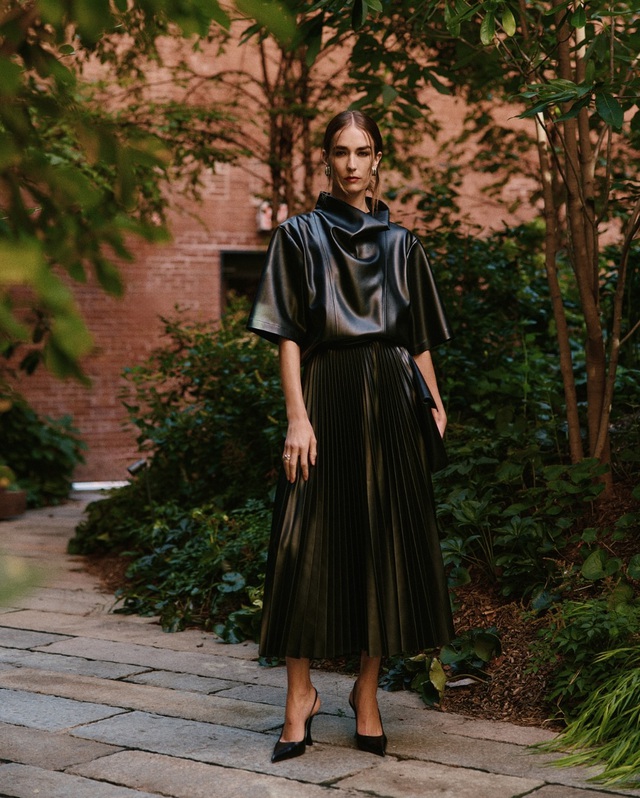 Nâng cấp hình ảnh mỗi ngày bằng bản phối áo và chân váy mùa thu - Ảnh 11.