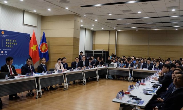 Tây Ninh: Cần vốn và cần hơn là công nghệ từ nhà đầu tư Hàn Quốc - Ảnh 2.