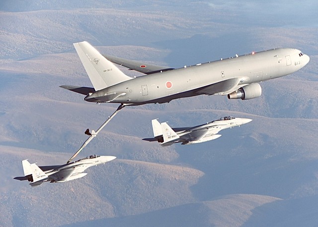 Nhật Bản điều chiến đấu cơ đến c&aacute;c căn cứ NATO - Ảnh 1.