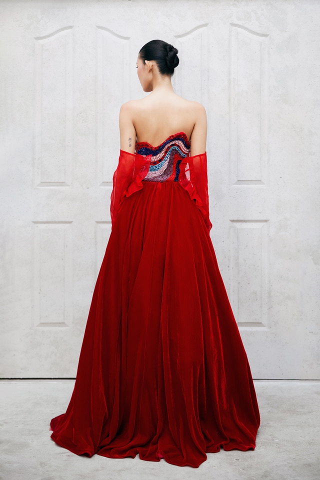 Vườn địa đàng rực rỡ của 'người đàn bà nhung lụa'- Ảnh 12. Vườn địa đàng rực rỡ của 'người đàn bà nhung lụa'- Ảnh 12.