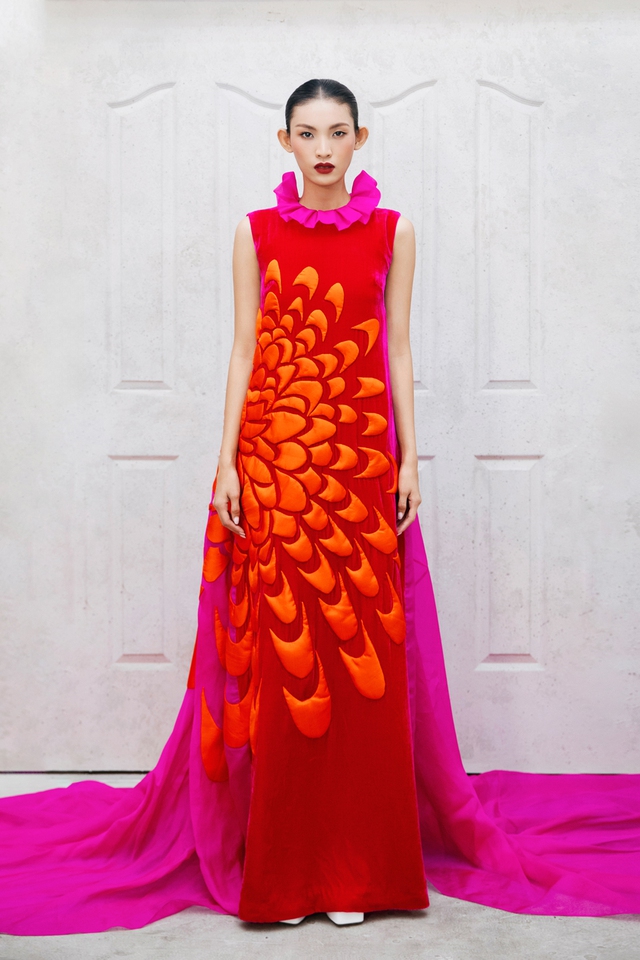 Vườn địa đàng rực rỡ của 'người đàn bà nhung lụa'- Ảnh 8. Vườn địa đàng rực rỡ của 'người đàn bà nhung lụa'- Ảnh 8.