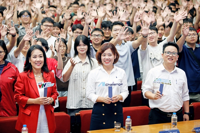 Gần 4.000 sinh viên tham gia Unitour ‘A.I thực chiến’, Đh Bách khoa bùng nổ đăng ký- Ảnh 2.