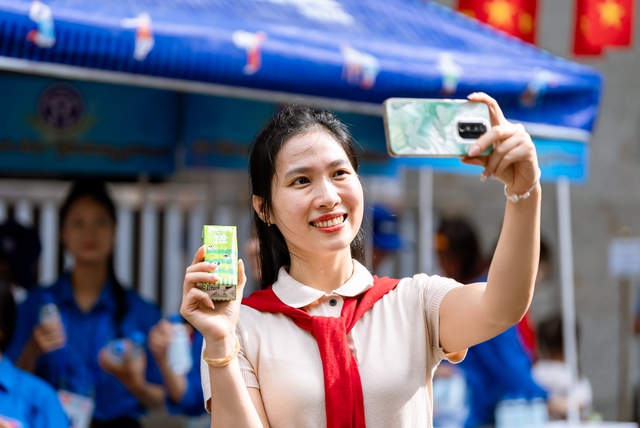 Vinamilk cùng Việt Nam rực rỡ trong ngày hội non sông - Ảnh 7.