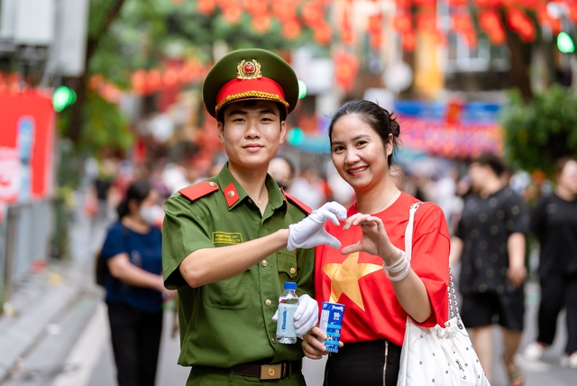 Vinamilk cùng Việt Nam rực rỡ trong ngày hội non sông - Ảnh 8.