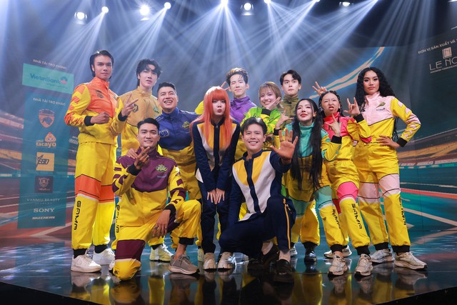 Ch&agrave;ng trai H&aacute;i Gia Liu bất ngờ nổi tiếng sau clip viral tr&ecirc;n mạng x&atilde; hội - Ảnh 6.