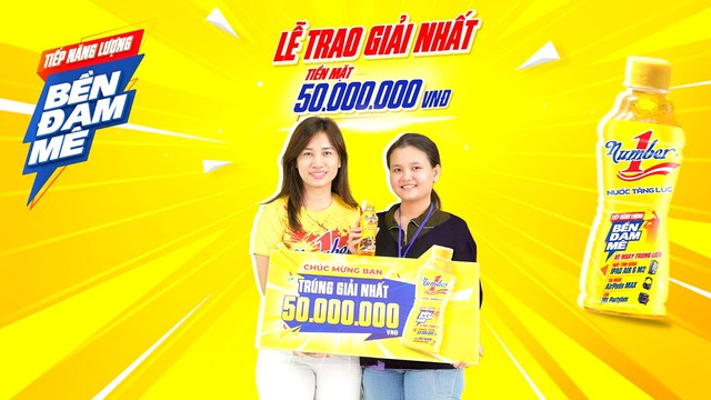 Chủ quán café chạy hơn 300km để tận tay nhận thưởng 50 triệu đồng từ Number 1- Ảnh 1.