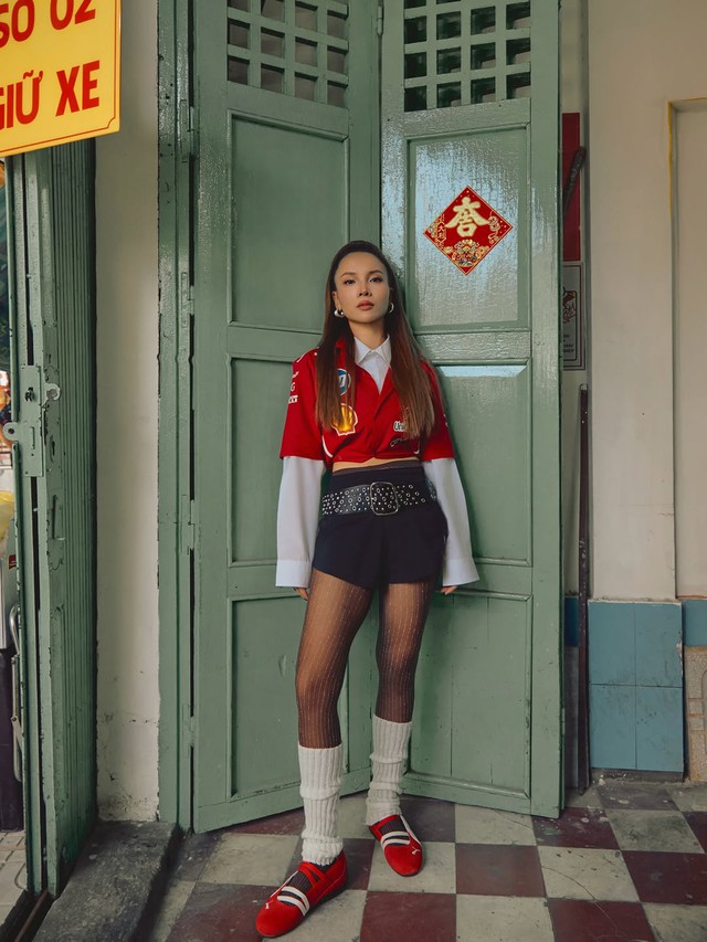 Ăn gian chiều cao, đánh lừa thị giác với bản phối từ tất ống chân- Ảnh 5.