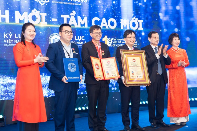 Bệnh viện Mắt Cao Thắng lập kỷ lục về đạt chứng nhận JCI đầu tiên, nhiều năm - Ảnh 1.