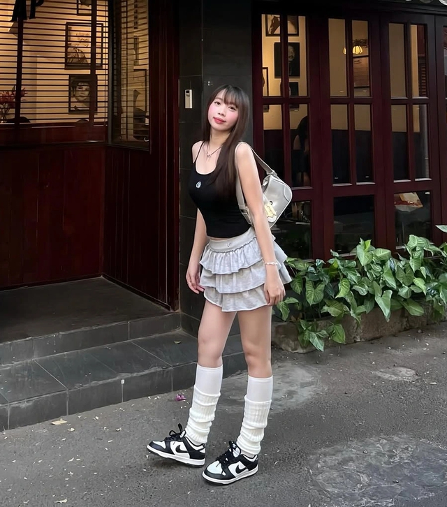 Ăn gian chiều cao, đánh lừa thị giác với bản phối từ tất ống chân- Ảnh 2.