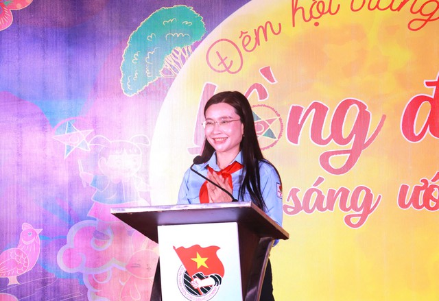 Chị Nguyễn Phạm Duy Trang trao mang “Tết trung thu” đến thiếu nhi vùng biên giới- Ảnh 3. Chị Nguyễn Phạm Duy Trang trao mang “Tết trung thu” đến thiếu nhi vùng biên giới- Ảnh 3.