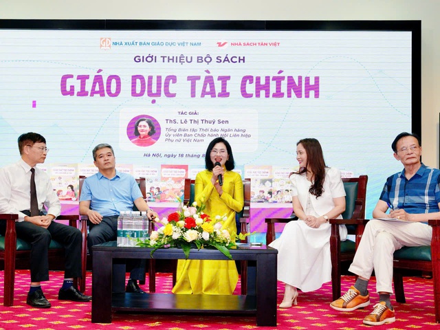 Đưa giáo dục tài chính và văn hóa học đường vào giờ học- Ảnh 1. Đưa giáo dục tài chính và văn hóa học đường vào giờ học- Ảnh 1.