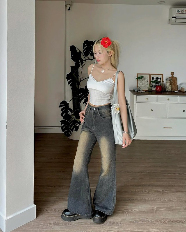 Tôn dáng, đầy cá tính với những chiếc quần ống loe - Ảnh 5.