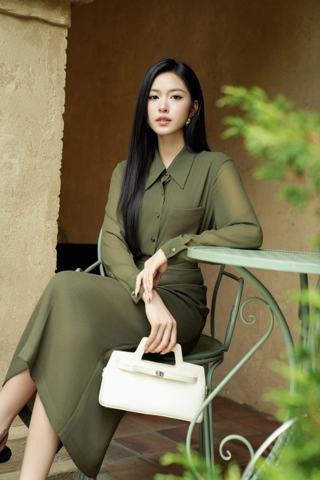 Bí quyết lên đồ thời thượng với những gam màu nổi bật mà không 'sến súa'- Ảnh 5.