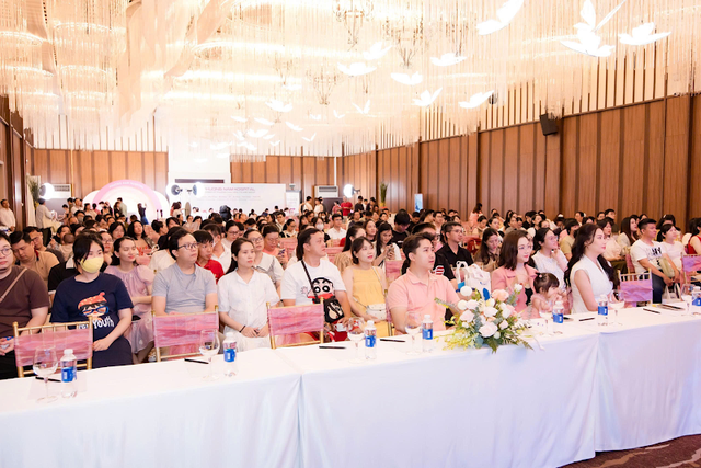 TP.HCM: Hơn 200 mẹ bầu tham gia Ngày hội sữa mẹ của Bệnh viện Phương Nam- Ảnh 1. TP.HCM: Hơn 200 mẹ bầu tham gia Ngày hội sữa mẹ của Bệnh viện Phương Nam- Ảnh 1.