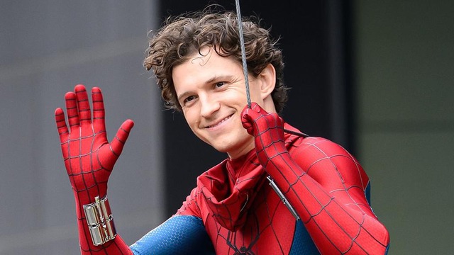 Tom Holland gặp chấn thương nghiêm trọng, bom tấn Spider-Man 4 dừng quay - Ảnh 1.