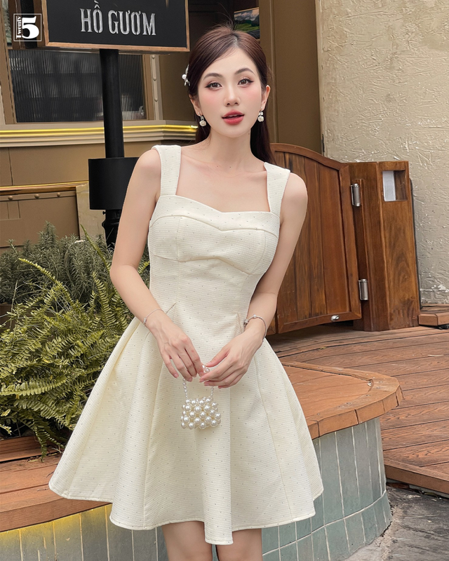 Lên đồ với những kiểu váy không thể thiếu ngày đầu thu - Ảnh 3.