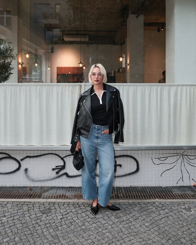 Quần jeans và giày ba lê, sự kết hợp hoàn hảo trong mùa thu- Ảnh 2. Quần jeans và giày ba lê, sự kết hợp hoàn hảo trong mùa thu- Ảnh 2.