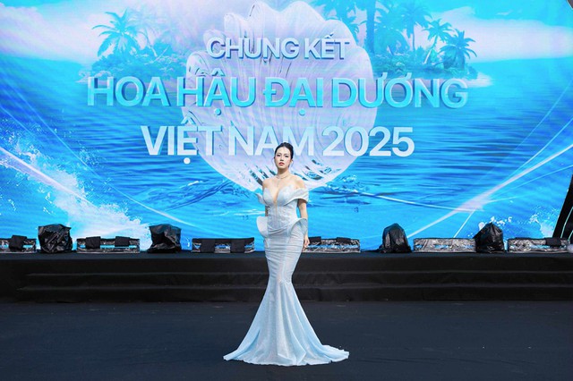 Nữ MC có 2 bằng cử nhân bật mí về cát sê dẫn cuộc thi hoa hậu - Ảnh 2.
