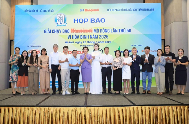 Hơn 3.000 VĐV tham dự chung kết giải chạy B&aacute;o H&agrave; Nội Mới mở rộng 2025
- Ảnh 1.