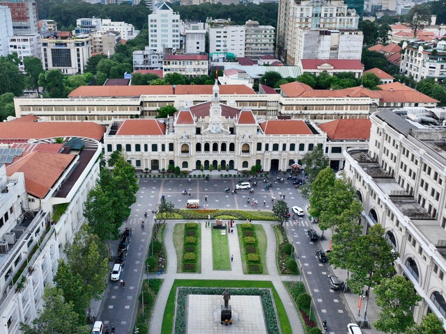 TP.HCM không bán trụ sở nhà, đất dôi dư sau sáp nhập   - Ảnh 1.