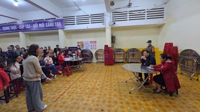 Vụ thực phẩm bẩn tại trường tiểu học Trưng Vương và kiểm tra bếp bán trú - Ảnh 3.