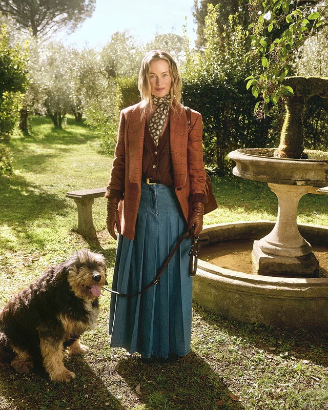 Chân váy cổ điển trở lại, đẹp từ công sở đến đường phố- Ảnh 6.