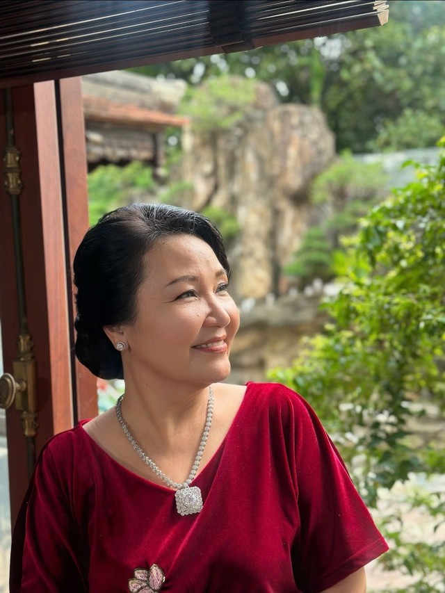 Ngân Quỳnh sống tốt với nghề, mừng khi Thanh Hằng, Thanh Ngân đều ổn định kinh tế - Ảnh 3.