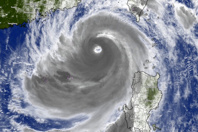 Si&ecirc;u Ragasa c&ograve;n cấp 12 khi đổ bộ Việt Nam, tỉnh n&agrave;o bị ảnh hưởng?  - Ảnh 2.