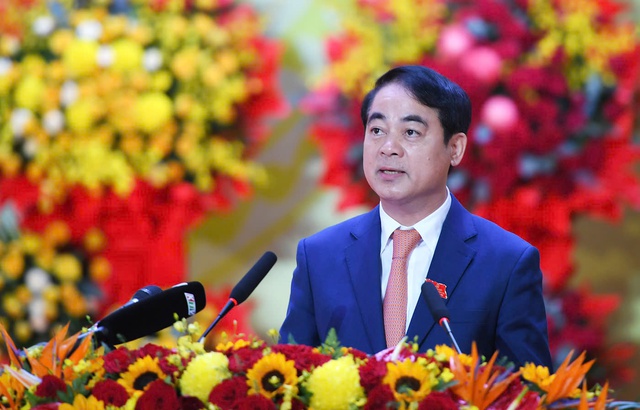 Đại hội Đảng bộ Kh&aacute;nh H&ograve;a: Th&ocirc;ng qua Nghị quyết "thập ni&ecirc;n n&acirc;ng tầm ph&aacute;t triển"- Ảnh 3.