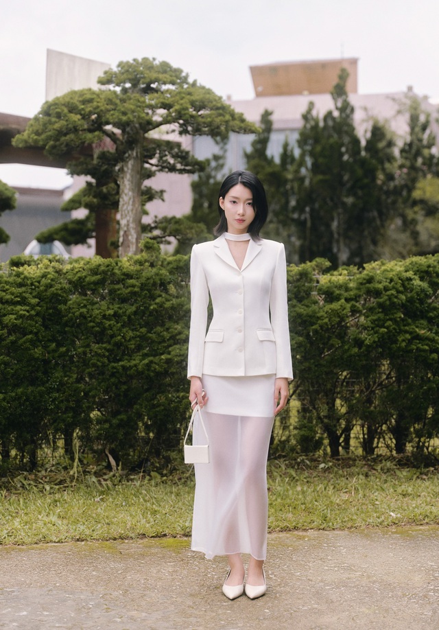 Từ giảng đường đến văn phòng, phong cách preppy luôn giúp nàng mặc đẹp- Ảnh 5. Từ giảng đường đến văn phòng, phong cách preppy luôn giúp nàng mặc đẹp- Ảnh 5.