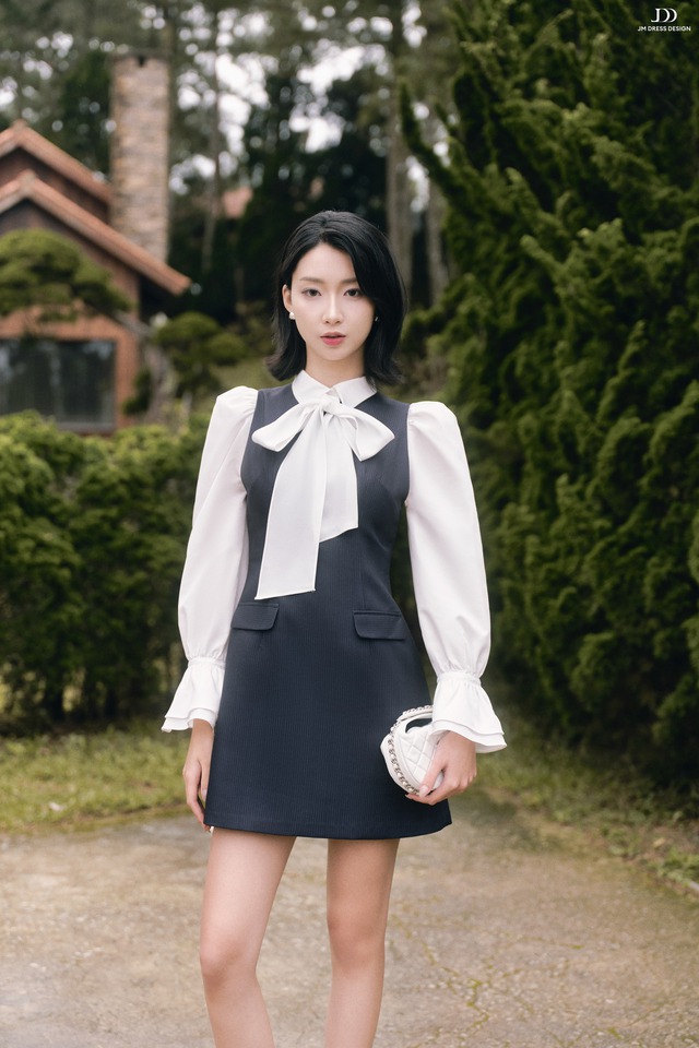 Từ giảng đường đến văn phòng, phong cách preppy luôn giúp nàng mặc đẹp- Ảnh 6. Từ giảng đường đến văn phòng, phong cách preppy luôn giúp nàng mặc đẹp- Ảnh 6.
