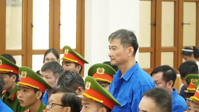 Sơ thẩm đại án Tuấn Ân - PC Bình Thuận thông thầu, hối lộ - Ảnh 2.